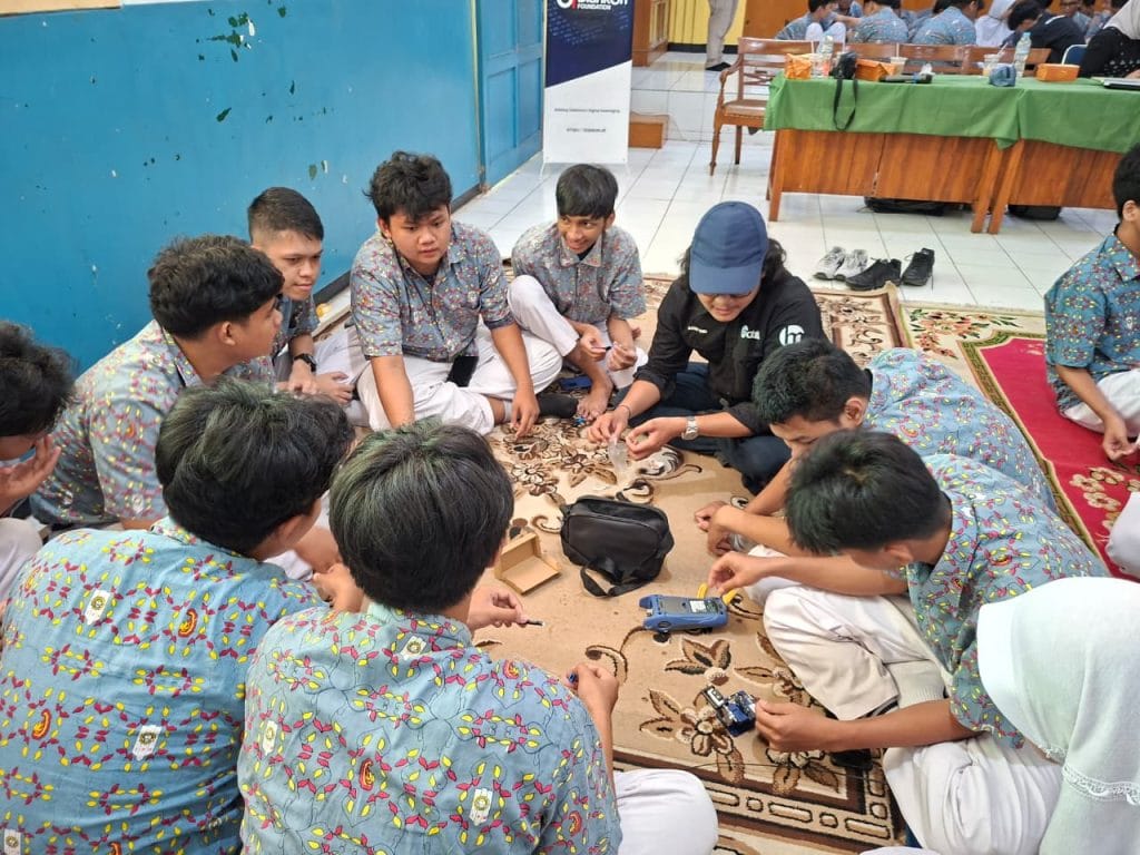 Praktik Fiber Optik